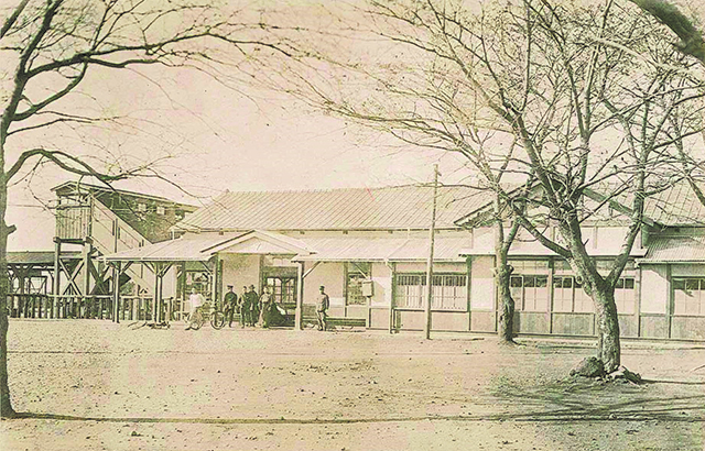 下土狩駅=旧三島駅（洪作少年の碑）