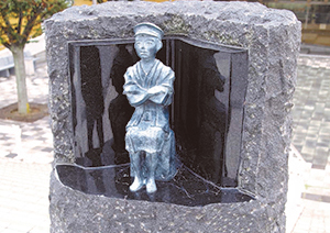 下土狩駅=旧三島駅（洪作少年の碑）