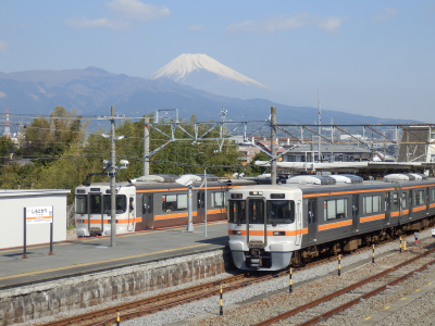 入選「下土狩駅発8時56分」長尾孝志さん
